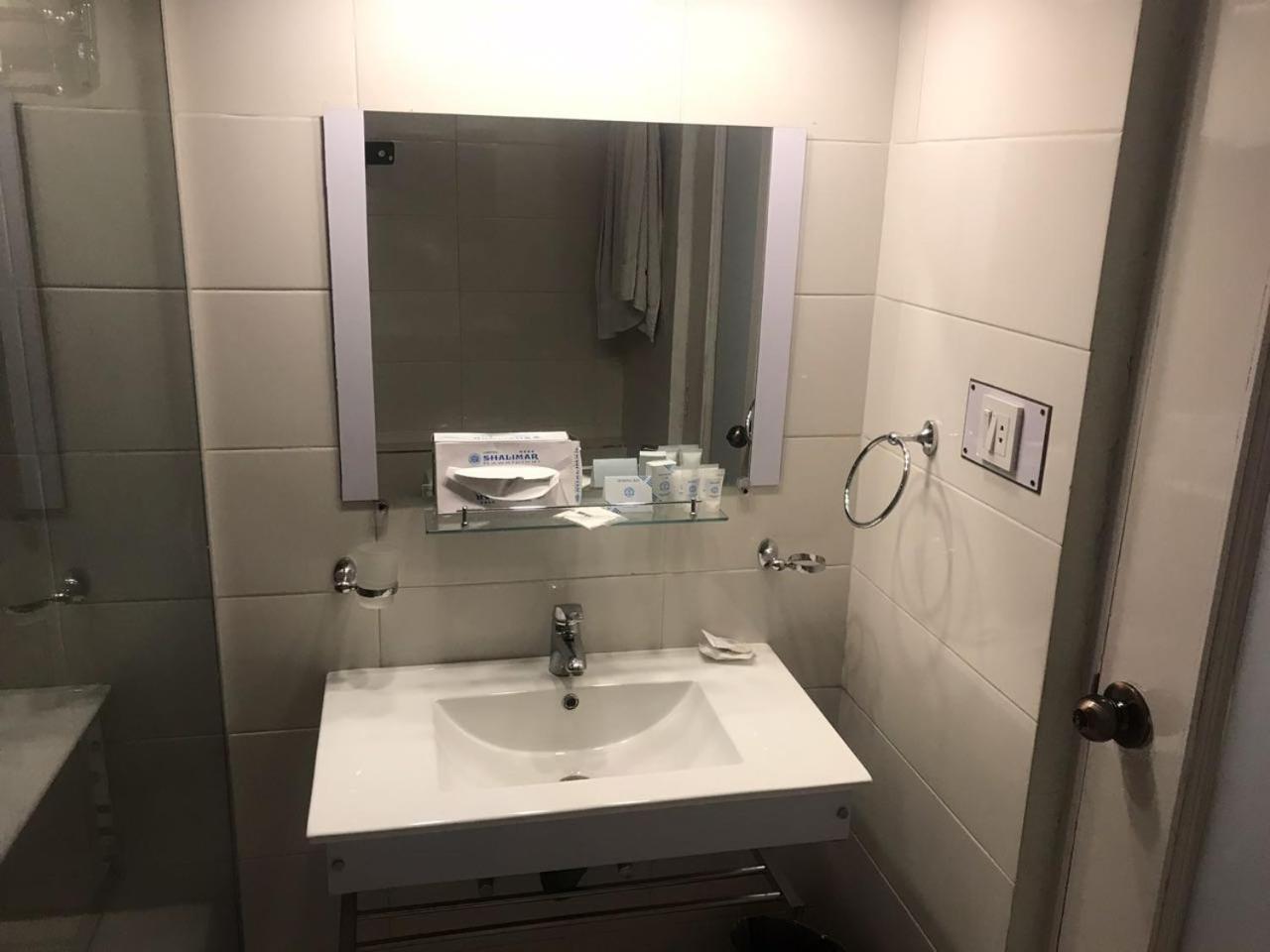 Hotel Shalimar Равалпинди Екстериор снимка
