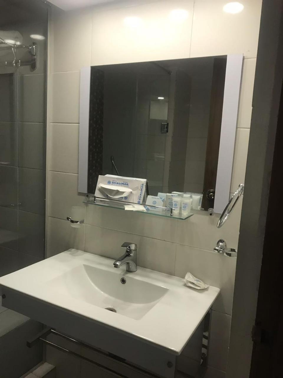 Hotel Shalimar Равалпинди Екстериор снимка